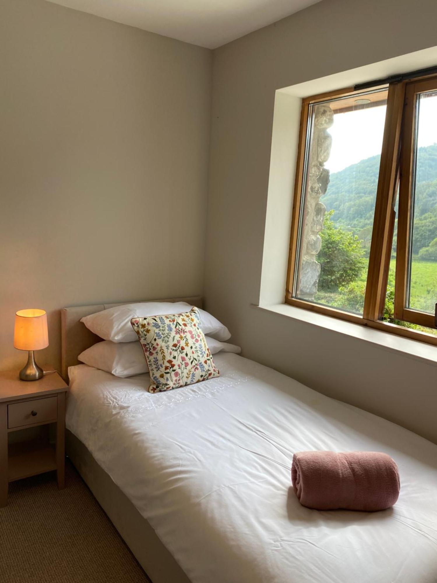 Llety Cynnes Villa Machynlleth Eksteriør billede